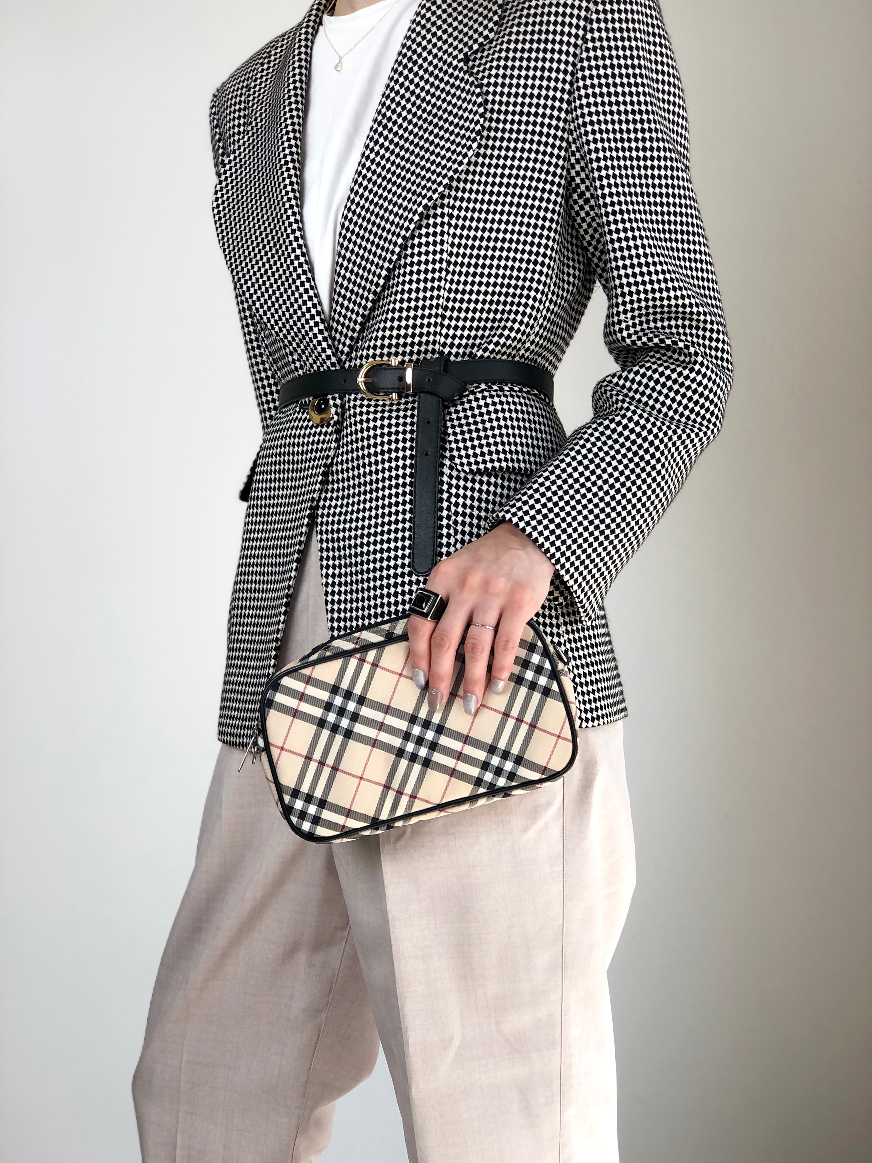 BURBERRY バーバリー ノバチェック ショルダーバッグ ベージュ キャンバス アクセサリーポーチ vintage ヴィンテージ オールド y47wfc