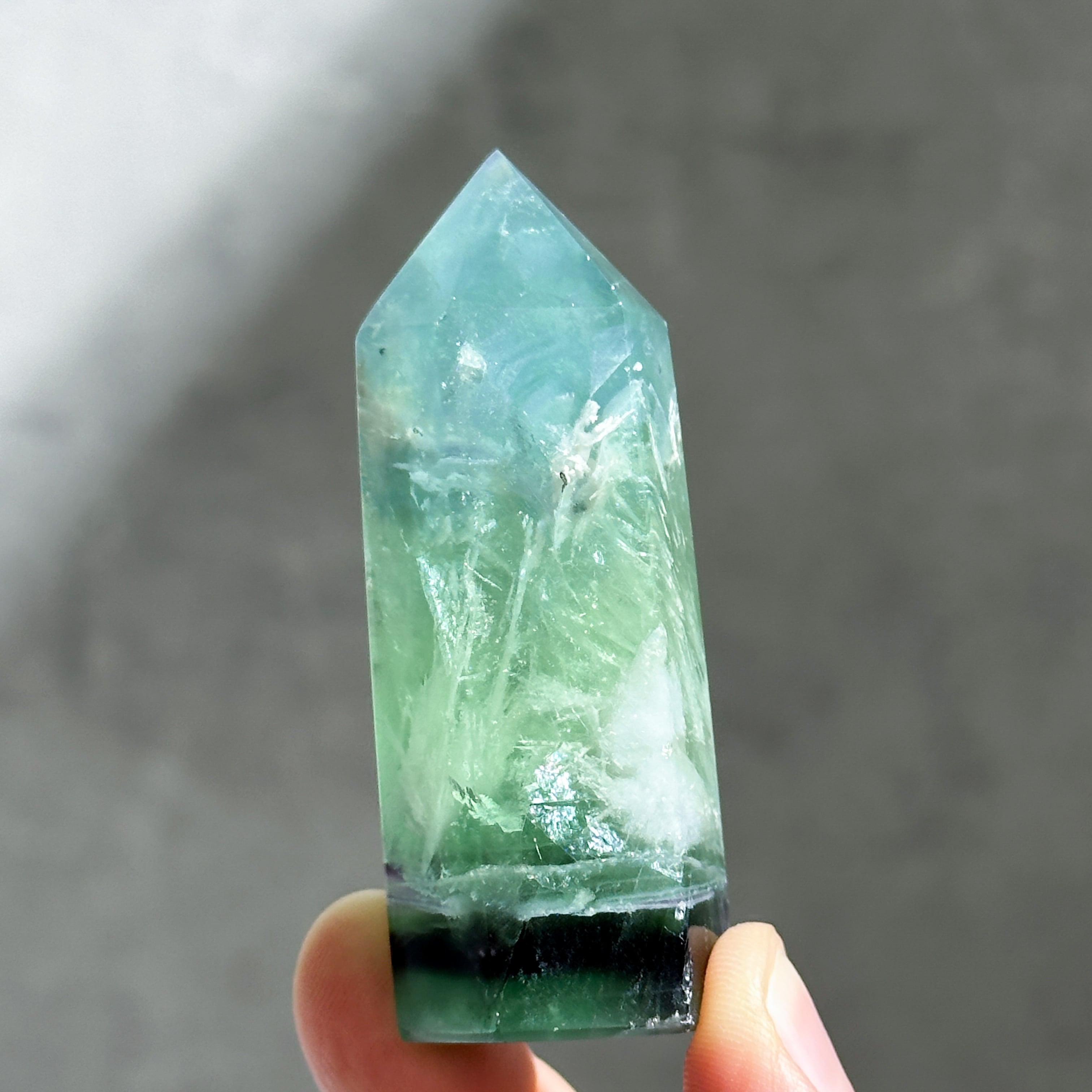 エンジェルフェザーフローライトタワー型 95◇ Angel Feather Fluorite