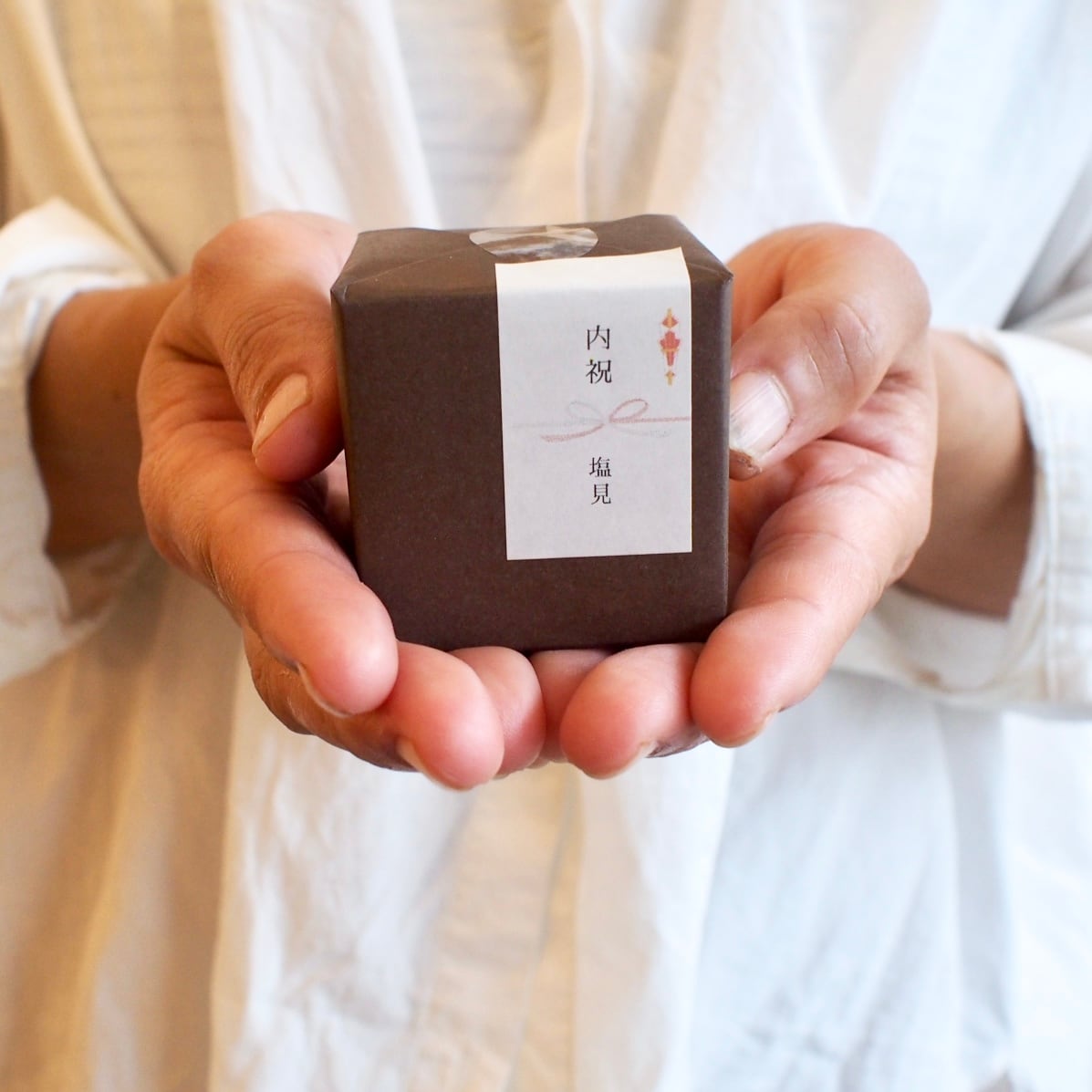 【プチギフト】ニホンミツバチ国産百花蜜50g×10本　非加熱無添加天然はちみつ 蜂蜜ギフト】抗生物質不使用 百花蜜 50g | 国産はちみつ | 非加熱