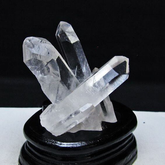 水晶 クラスター マダガスカル産 台座付属 水晶 原石 一点物 182-9416