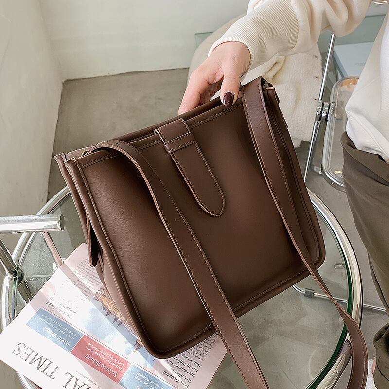 スタンダードオータム レトロ 秋物 メッセンジャーバッグ Tiancai_Wing_Bag58502434684