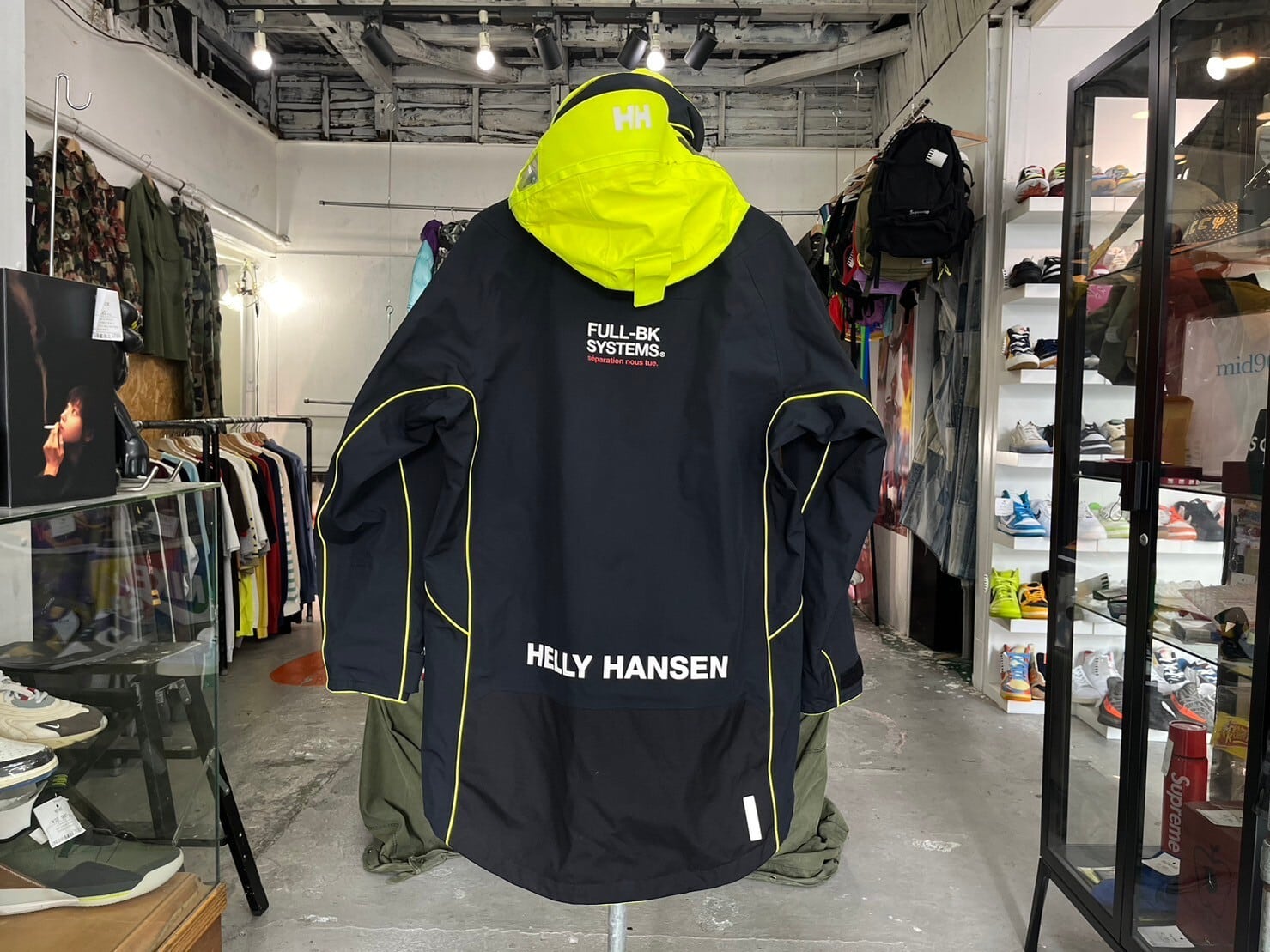 FULL-BK × HELLY HANSEN SAILING JACKET BLACK LARGE 25947 | BRAND 