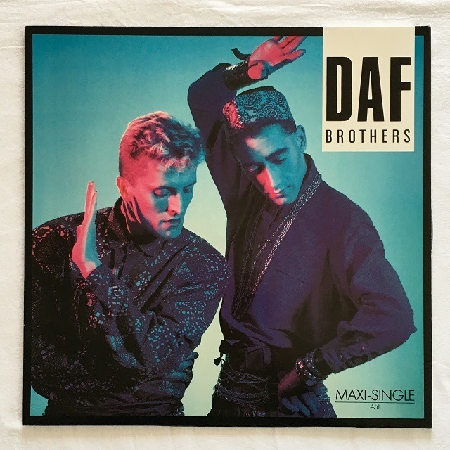 【12EP】DAF – Brothers