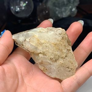 希少なホワイトファントム・無研磨マニカラン水晶