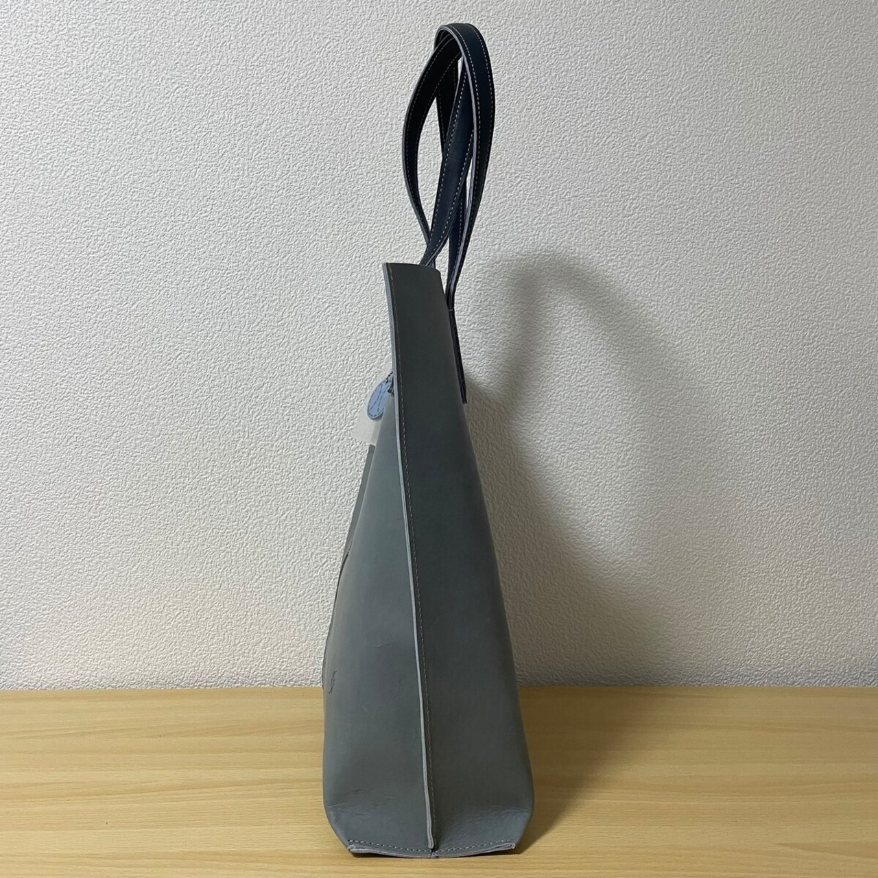 グローブレザー トートバック（縦型） グレー 【国産牛革】