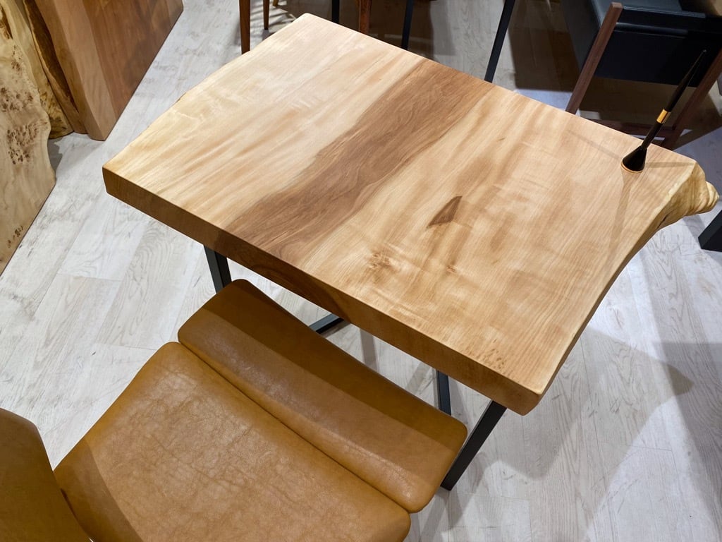 栃（トチ）_500×640-790×60_横浜元町店_テーブル天板/一枚板