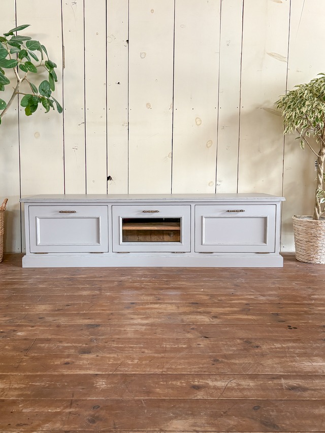 エドワーディアンテレビボード　（海外インテリア・テレビ台）W1500　輸入住宅向けローボード