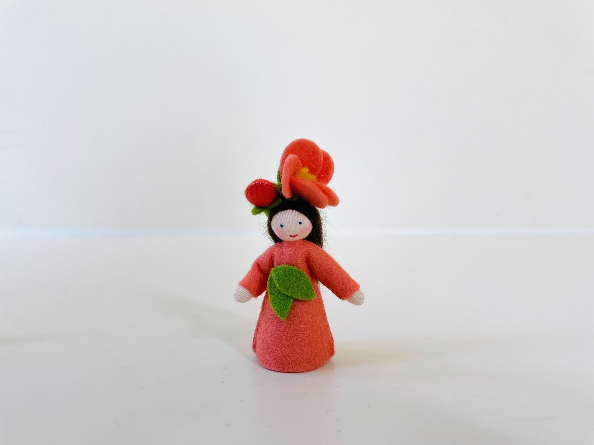 お花の妖精人形 2022 SPRING 椿 | playtive toys