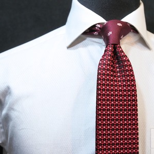 クレリックタイ｜結び目で変化する日本製シルクネクタイ