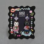 刺繍ピアス / 刺繍イヤリング Kitagishi Yumi / White Cat & Black Cat