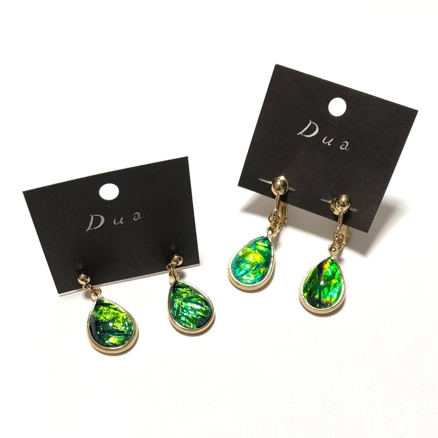 ホイル入りしずく型チャームの〈ピアス/イヤリング〉