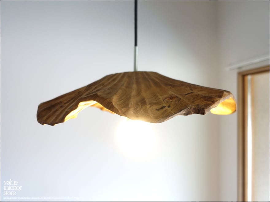 チーク無垢材 ペンダントライトFlareW04/Lsize 天井照明 照明器具 ランプシェード 明かり 吊り下げ灯 手作り 削り出し 世界三大銘木