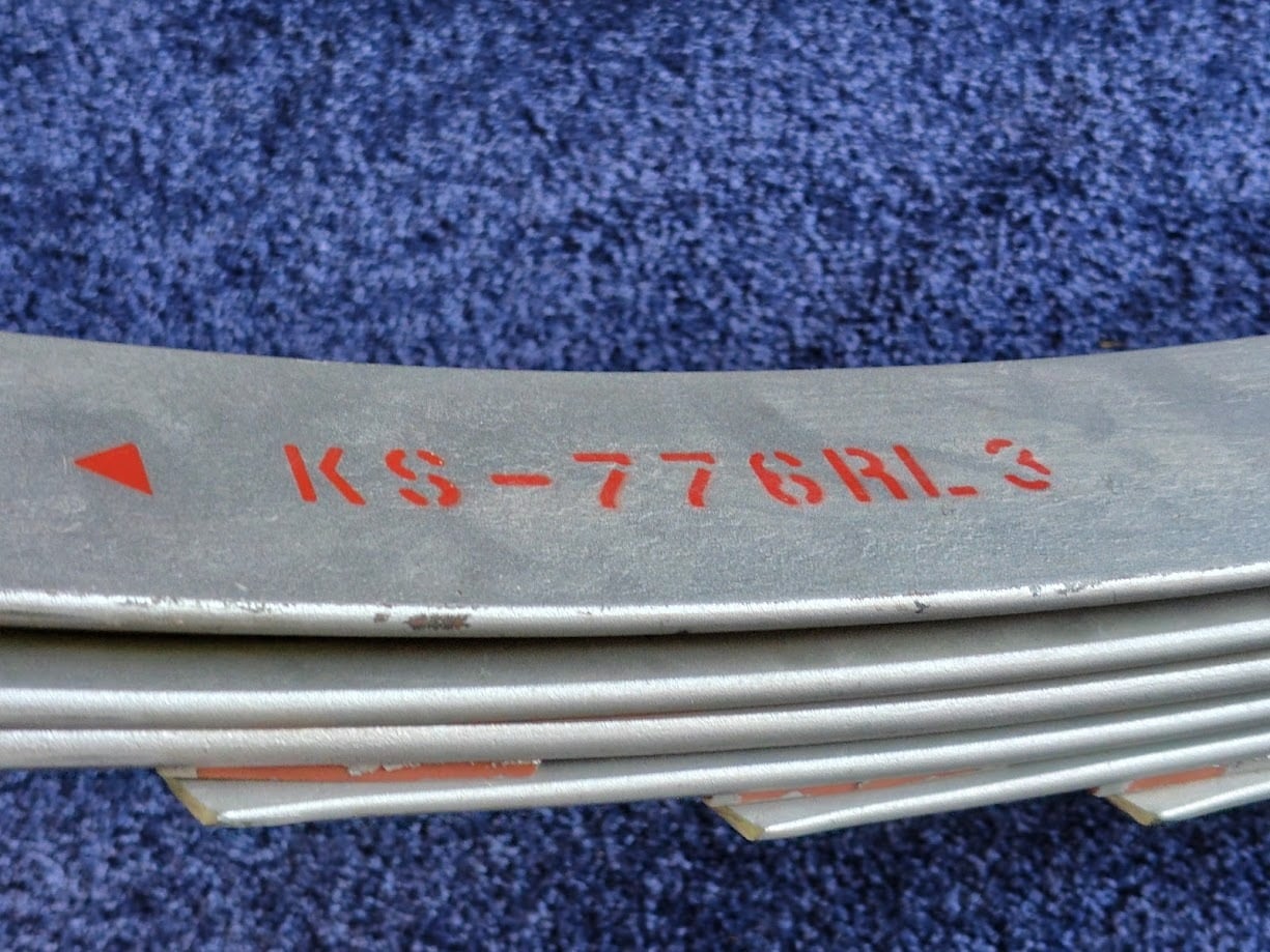 キープスラント ブーメランシャックル 130ｍｍ ランクル70 ランクル77 ランクル77系バン用3インチアップスプリングセットキープスラント