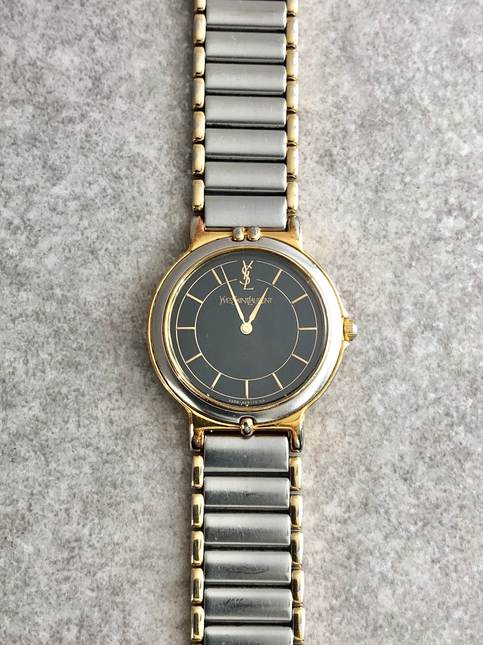 Yves Saint Laurent イヴ・サンローラン 腕時計 シルバー ブラック