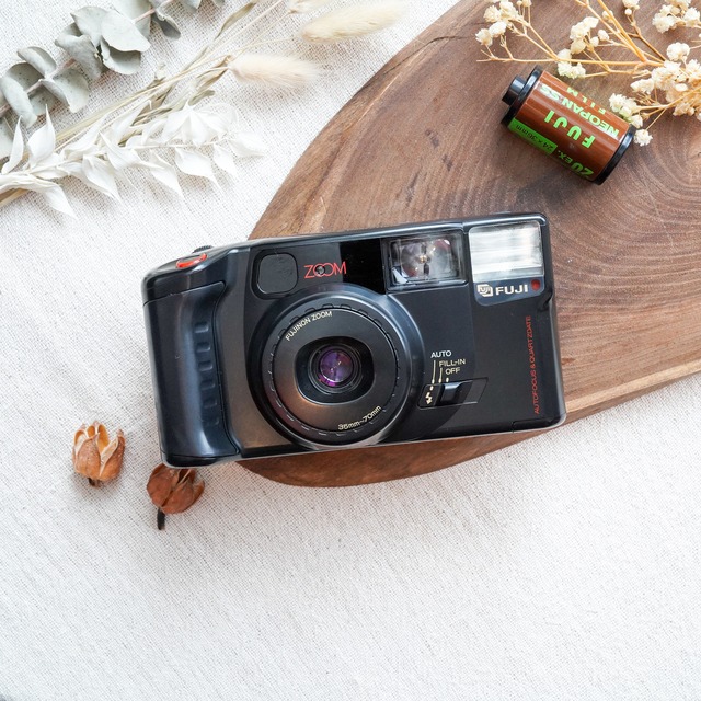 【Fujifilm】  zoom Cardia 700 コンパクトフィルムカメラ 　