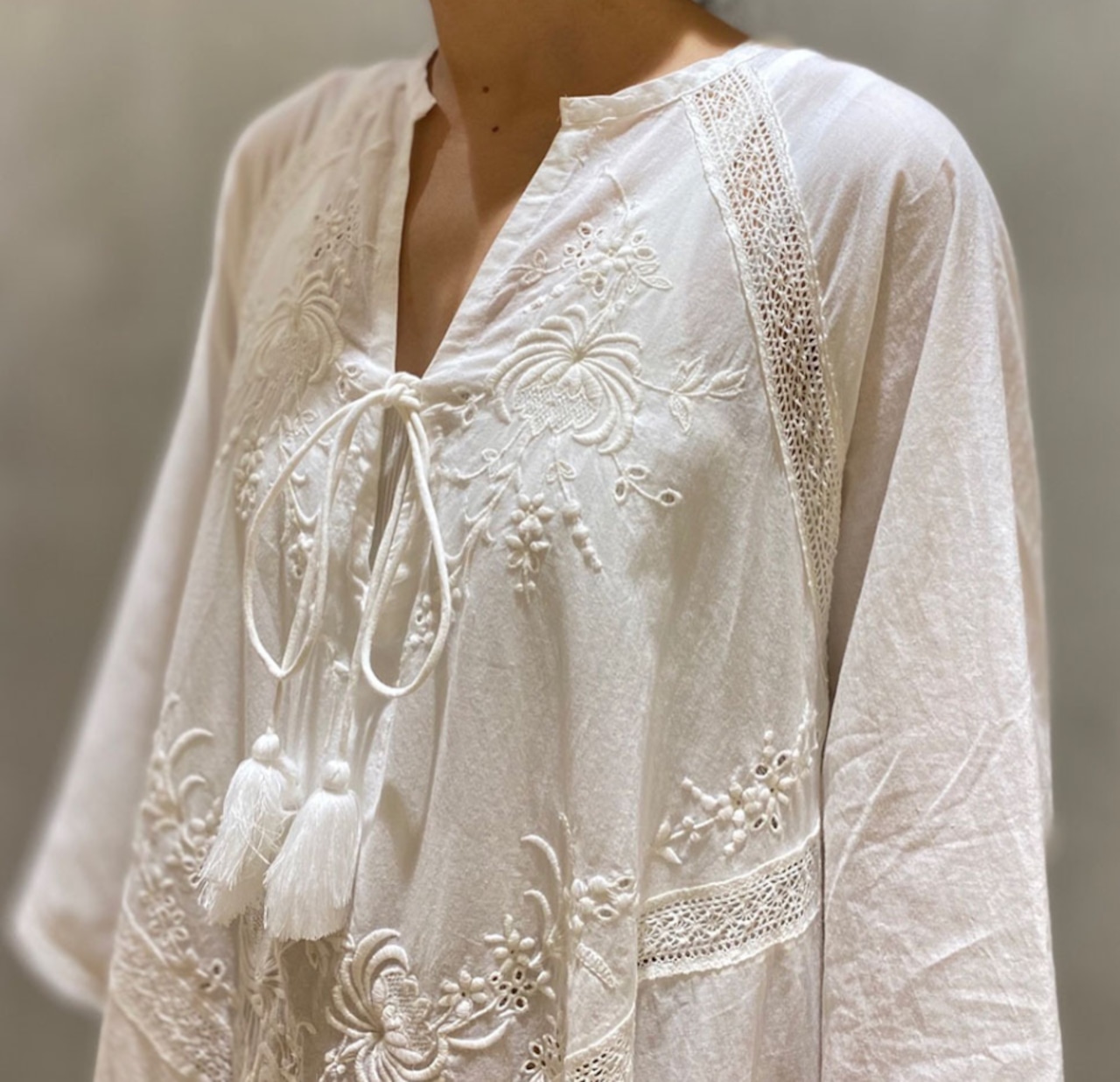 刺繍レース ナチュラルロングワンピース
