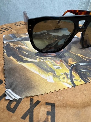Wilde Sunglass  "LOCAL" Black Tiger