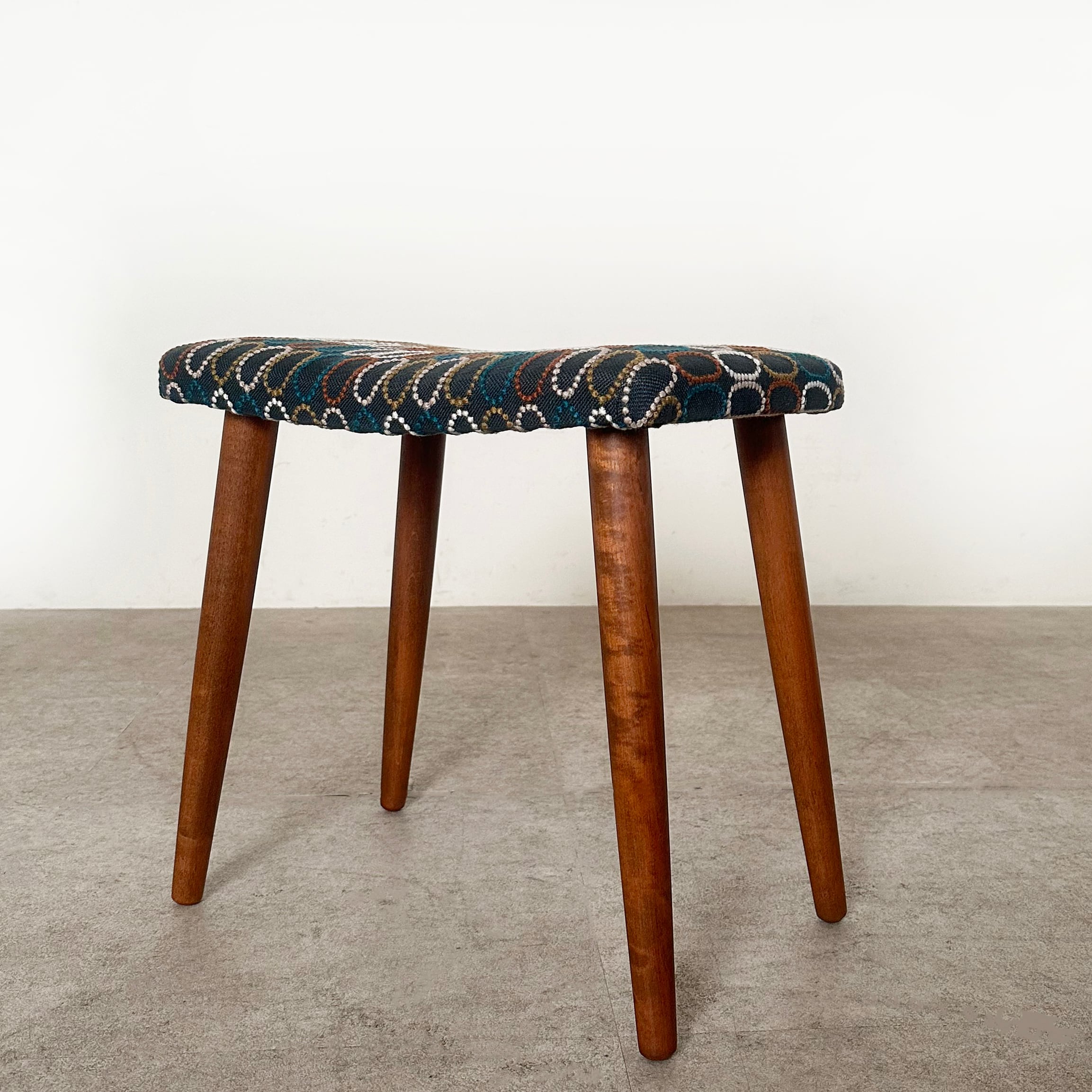 ミナペルホネン コロロスツール スツール 椅子 トラフアーキテクツ ミナペルホネン コロロスツール スツール 椅子 トラフアーキテクツ