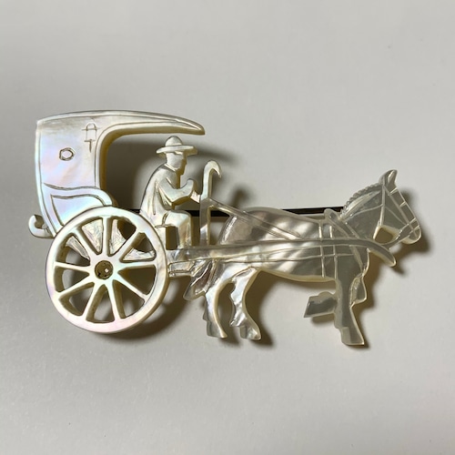 1940's  Vintage  Mother Of Pearl Horse & Carriage Openwork Brooch