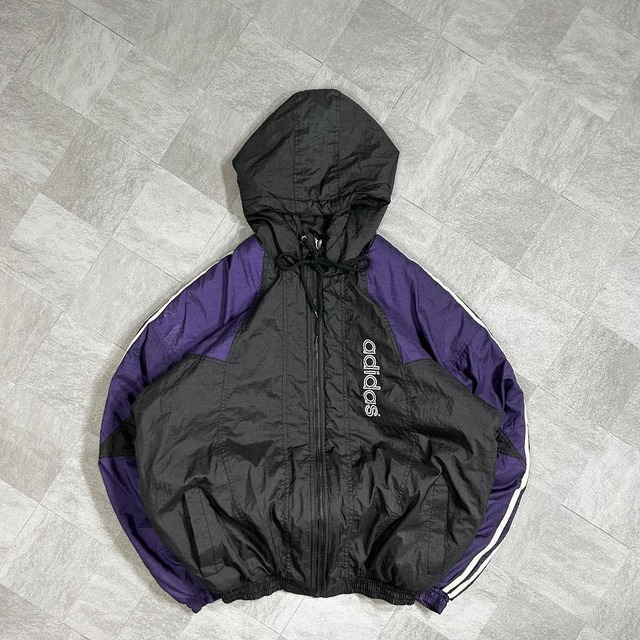 【神配色】アディダス ナイロンジャケット 80s 万国旗タグ ロゴ刺繍 一点物