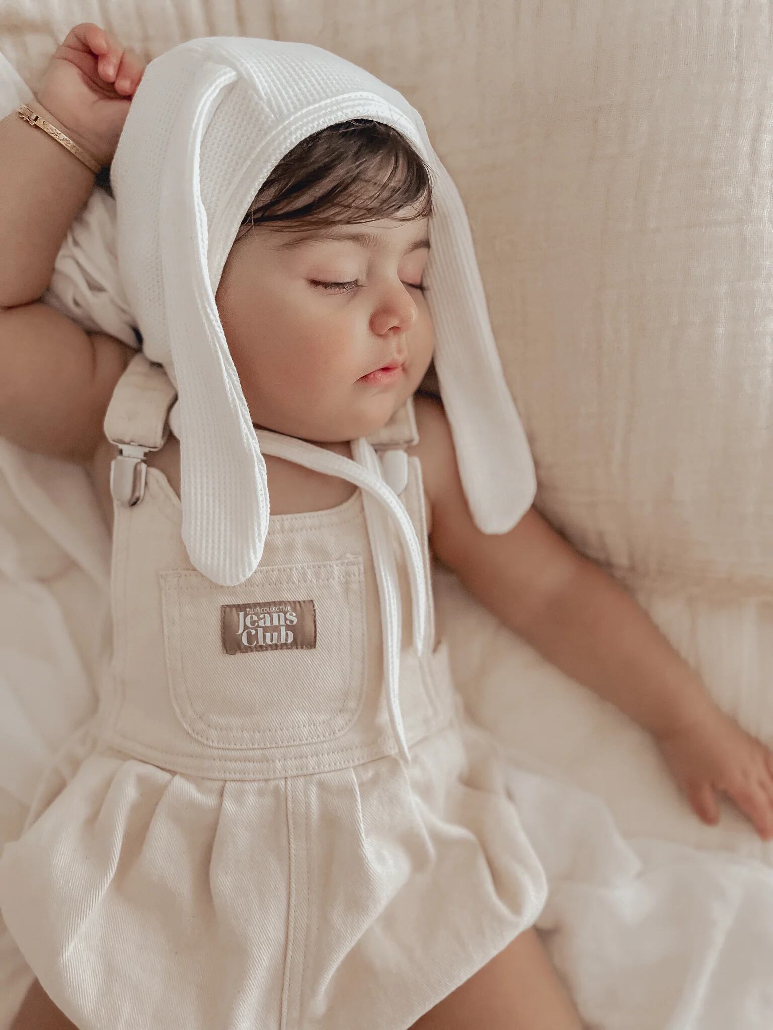 即納】TWIN COLLECTIVE/Bowie Bubble Romper - Natural Organic | ito.