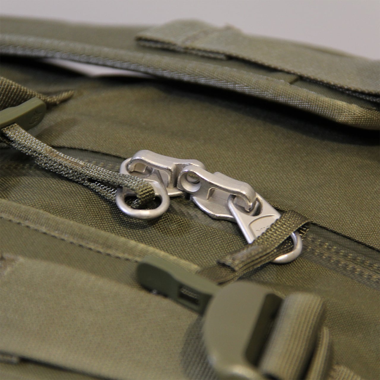 norrona ／90L Duffel Bag ／Olive Night NORRONA 90L Duffel Bag | WORKROWN UNIFORM