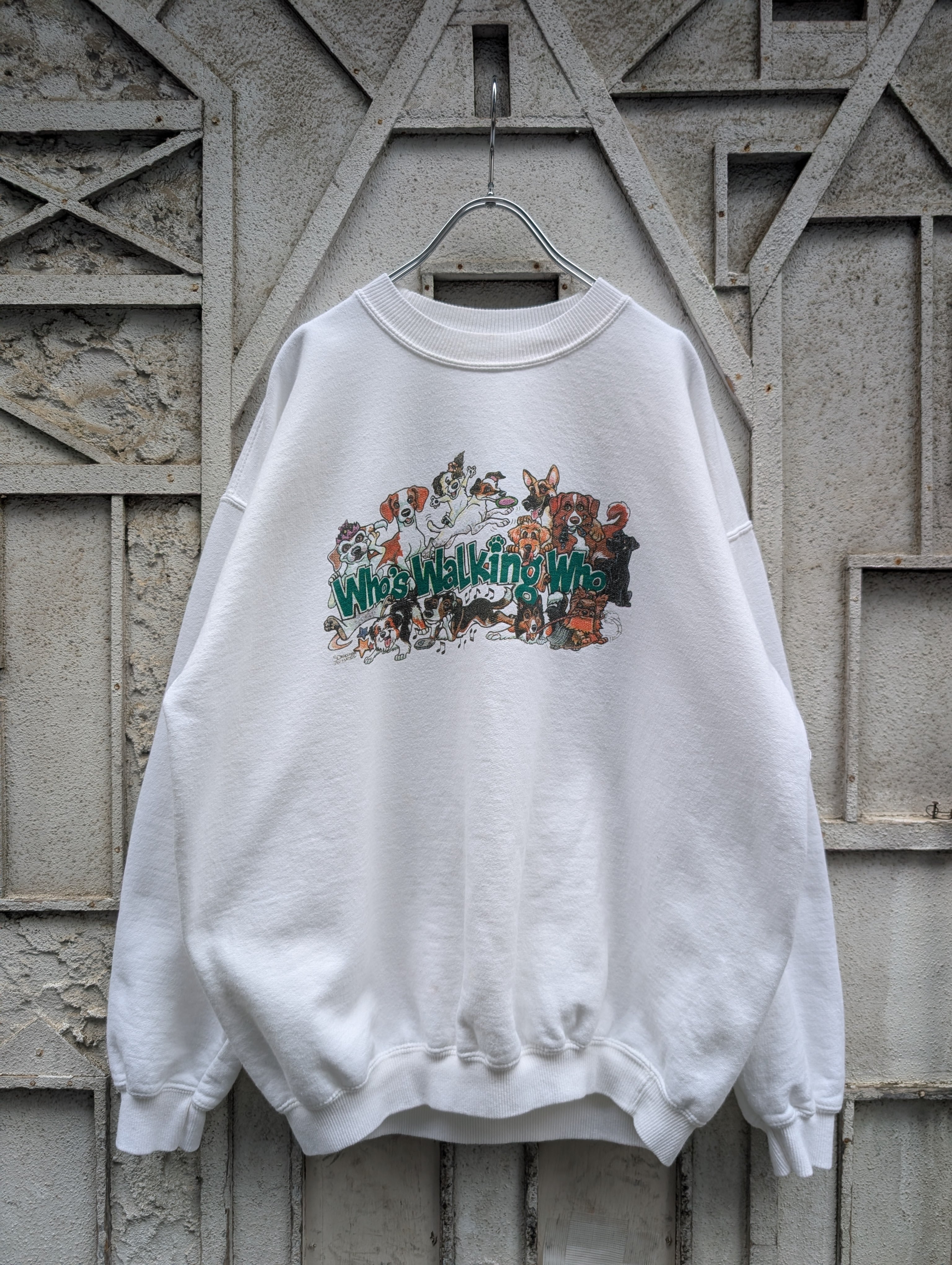 "DOG" print sweat