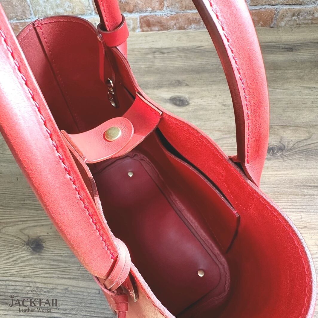 ミニトートバッグ（一点もの）／オイルレザー（レッド） | 革鞄・小物