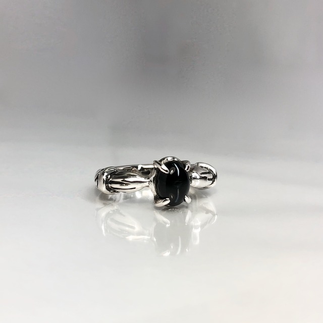 TWIN CLAW RING with ONIX / ツインクロウリング・オニキス