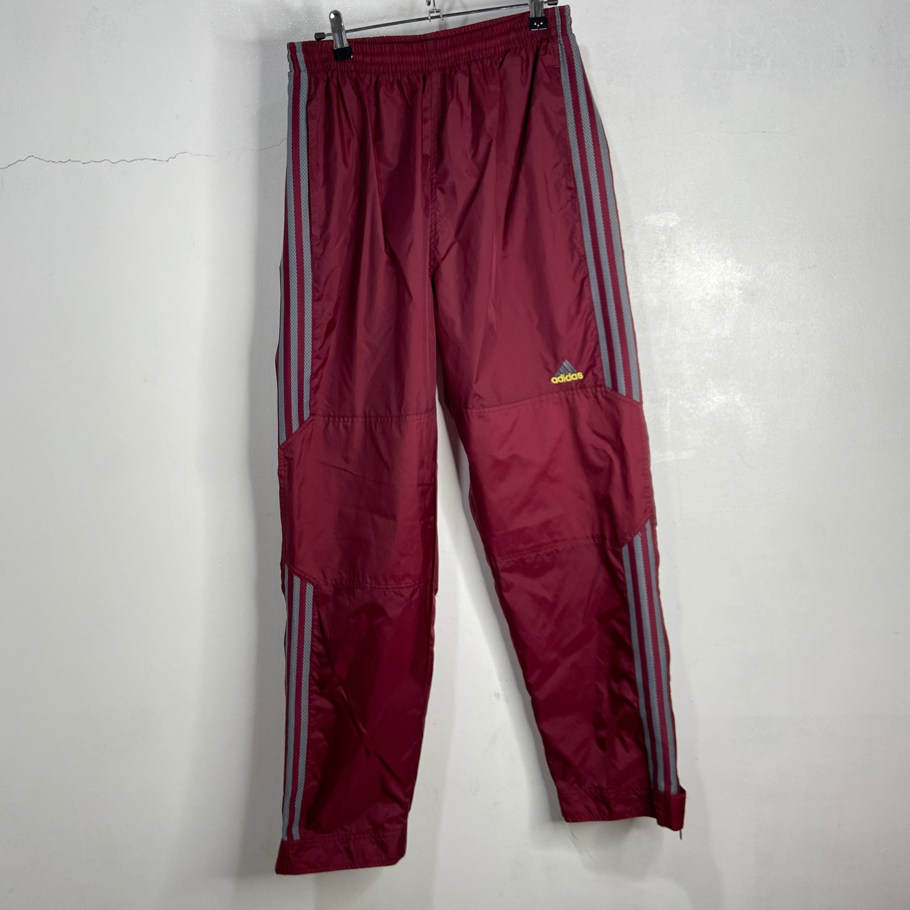 送料無料』90s adidas ナイロンパンツ パフォーマンスロゴ 万国旗タグ 