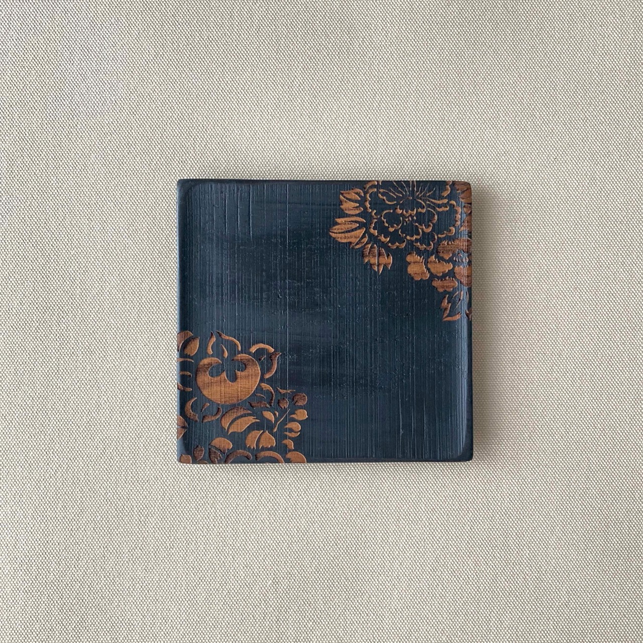 【角皿(小)】牡丹に橘  Square dish, size S