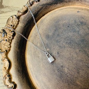 ステンレスパドロックネックレス（Sサイズ）