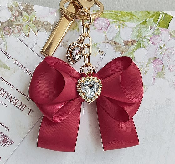 キーホルダー　バックチャーム　ハンドメイド　リボン　ピンク　ハート　花 リボン バッグチャーム アクセサリー キーホルダー ハートビジュー