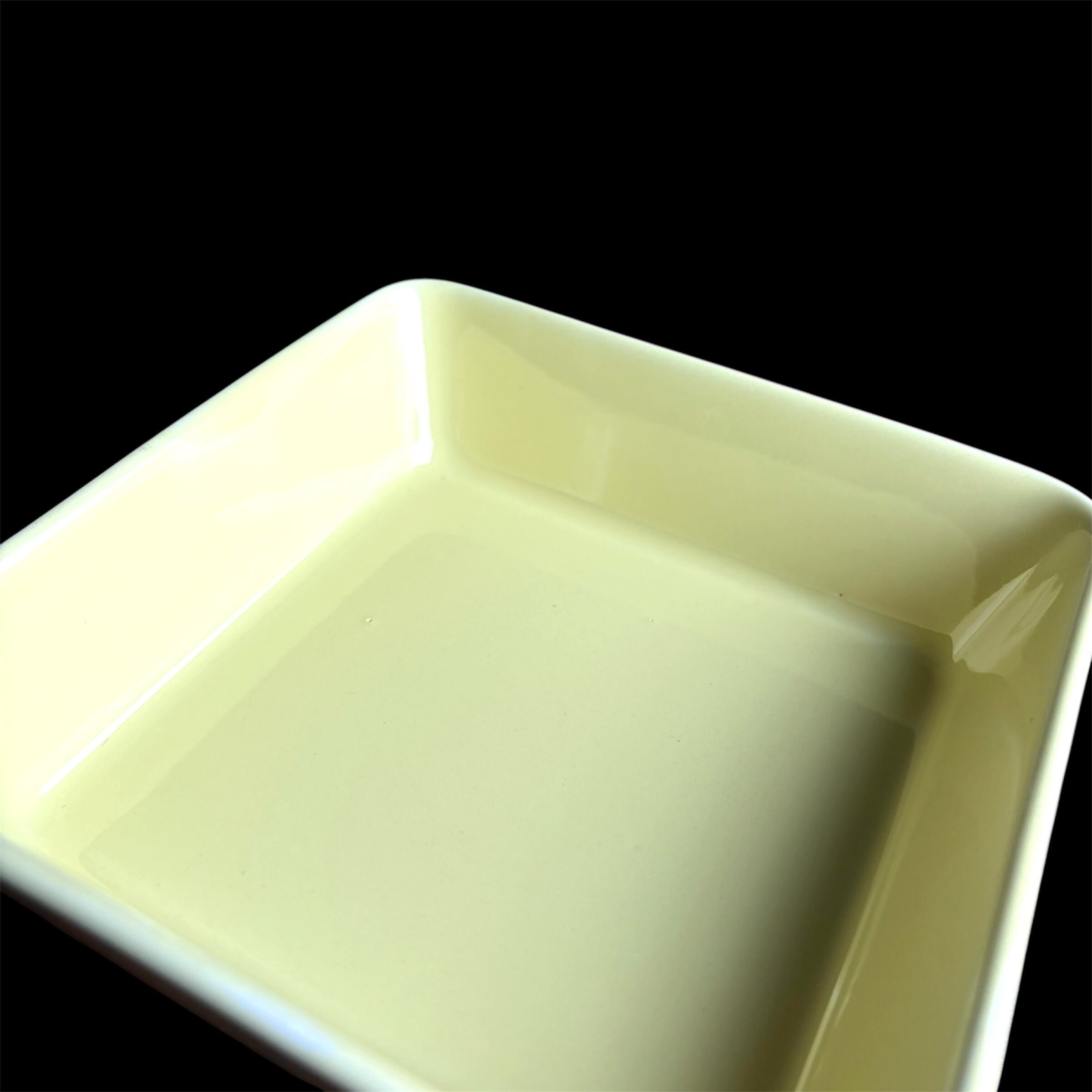 アラビア キルタ スクエアプレート イエロー 北欧 食器 器 皿 プレート ARABIA “KILTA”（イエロー）スクエアプレート（14cm） | 岡山県牛窓に