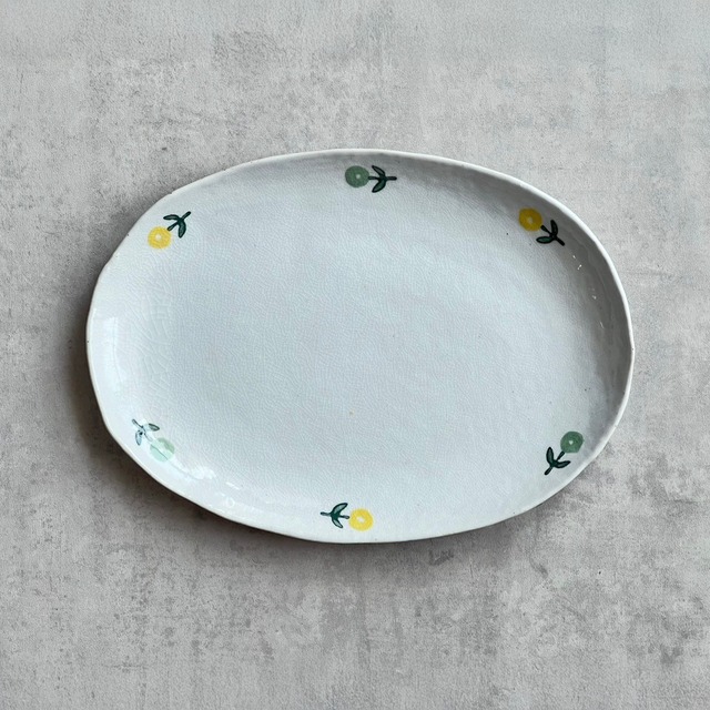 A2609　粉引小花　平多様皿　(黄緑)
