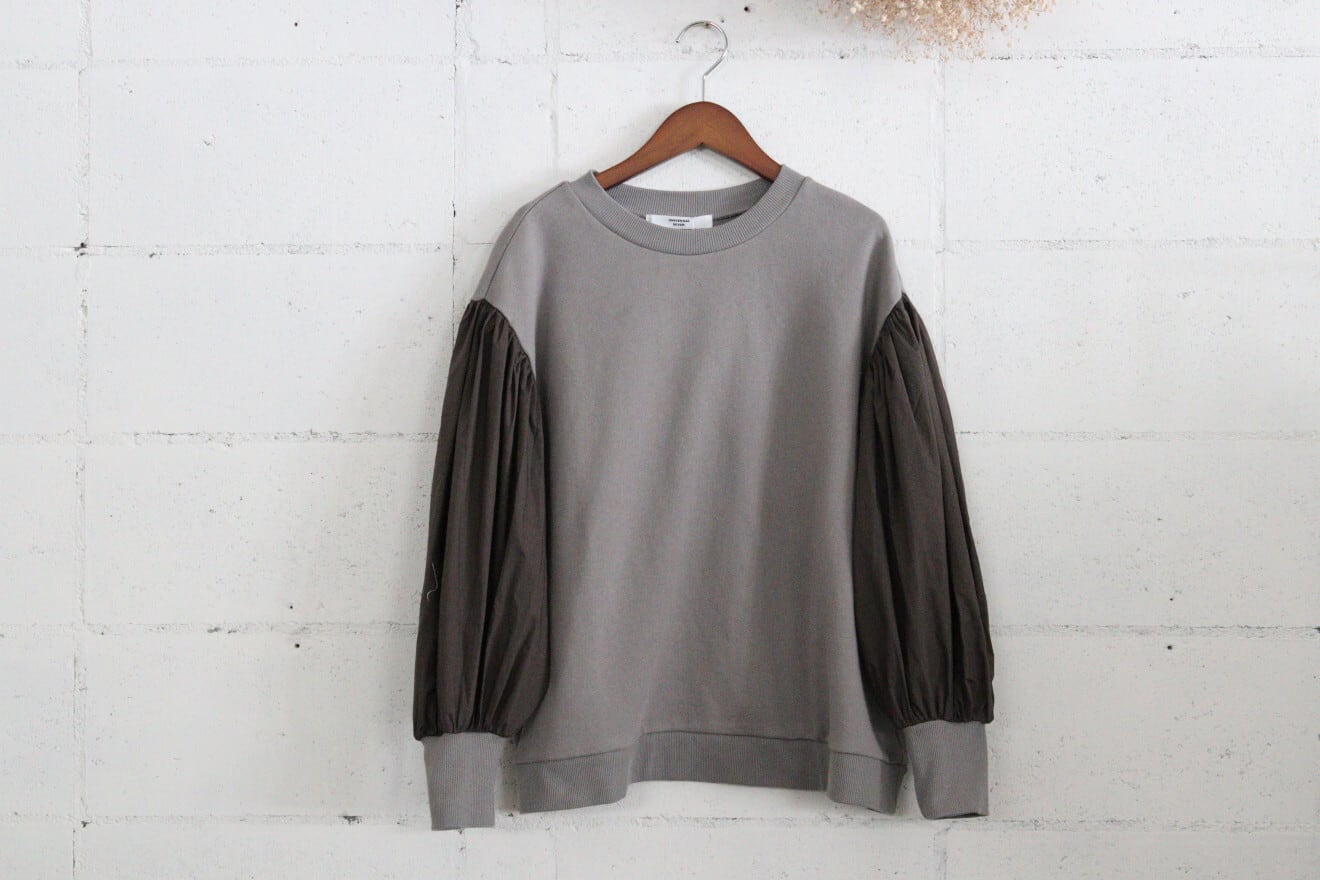 universal seven セントラル裏毛タイプライターコンボギャザーpo