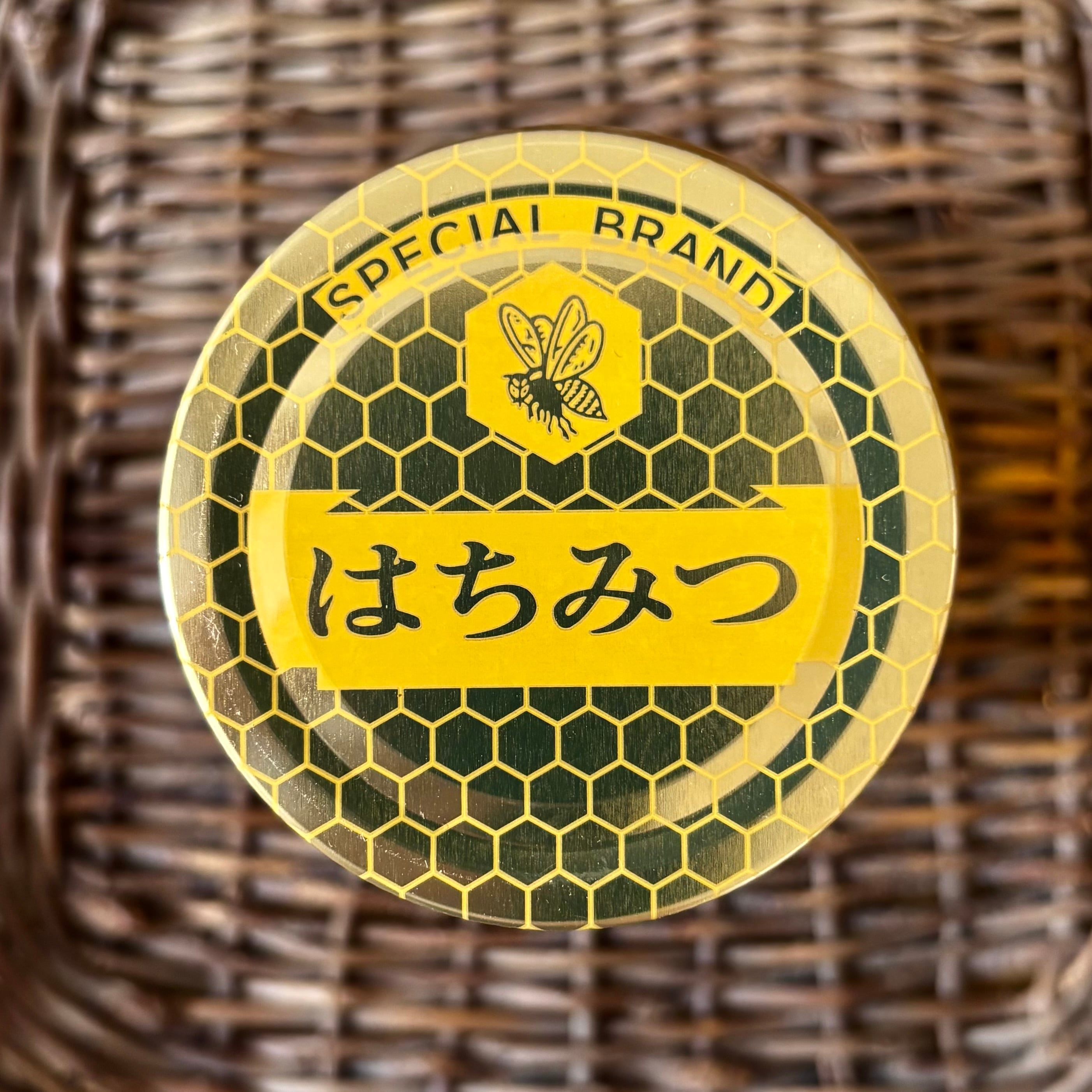 蜂屋の自家採集はちみつ とち（特大瓶）1kg(紙箱入) | 宅配ノエル便
