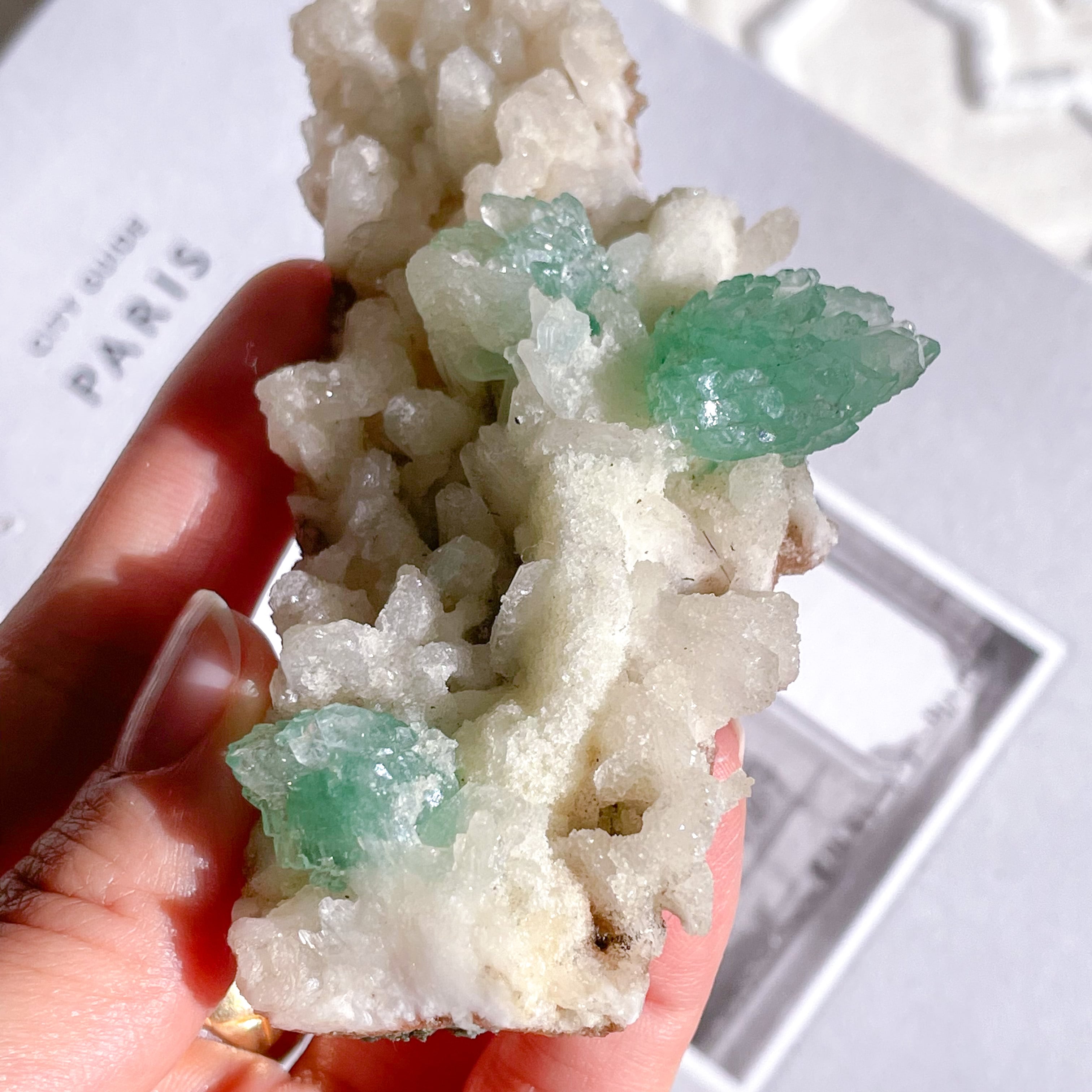 Flower Green Apophyllite 16 ✧ フラワーグリーンアポフィライト