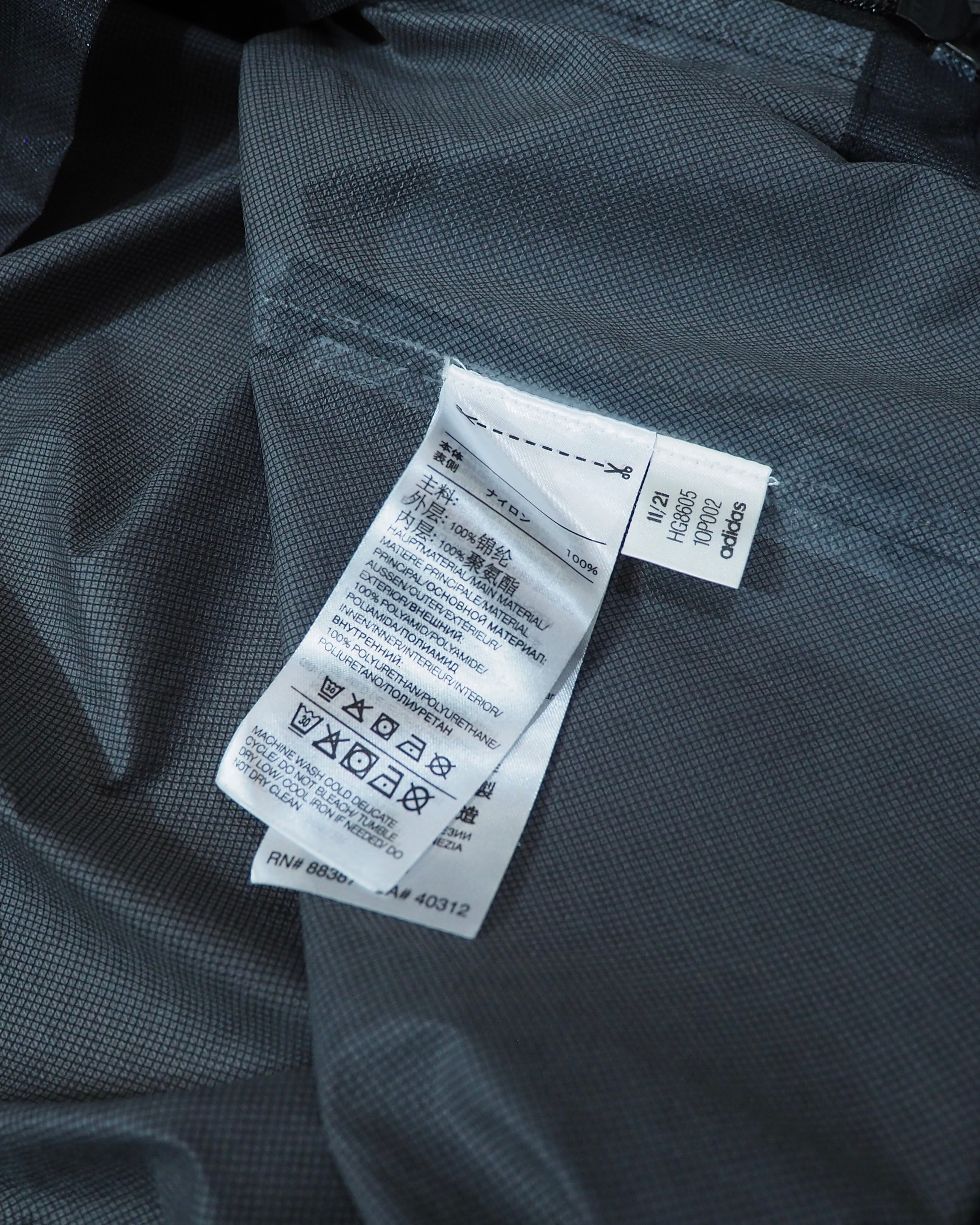 "Y-3(Yohji Yamamoto)" Black sheer Waterproof Nylon Tech Full zip jacket