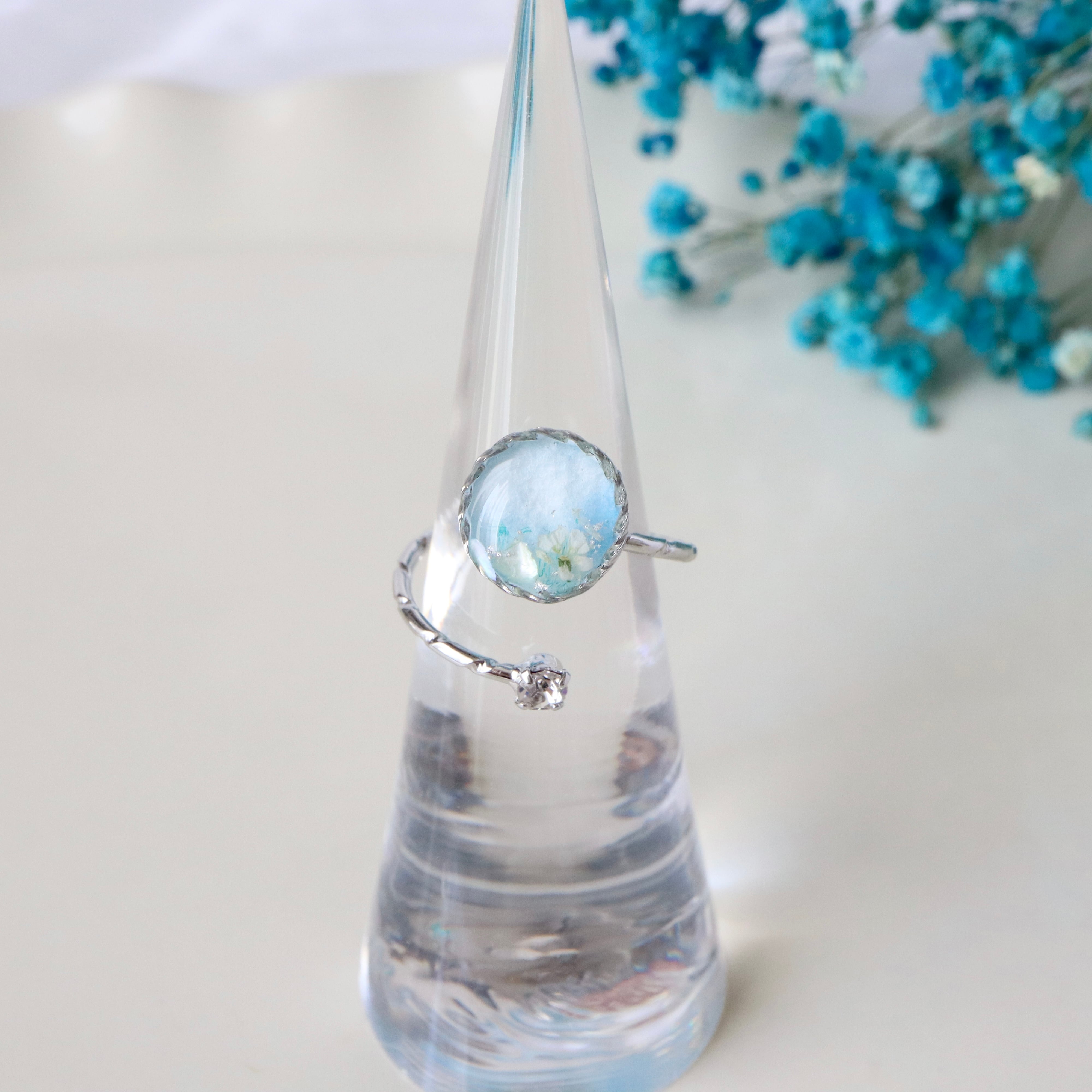 【リング04】 1点もの*和紙と水彩の彩り ~ネモフィラ~/フリーサイズ