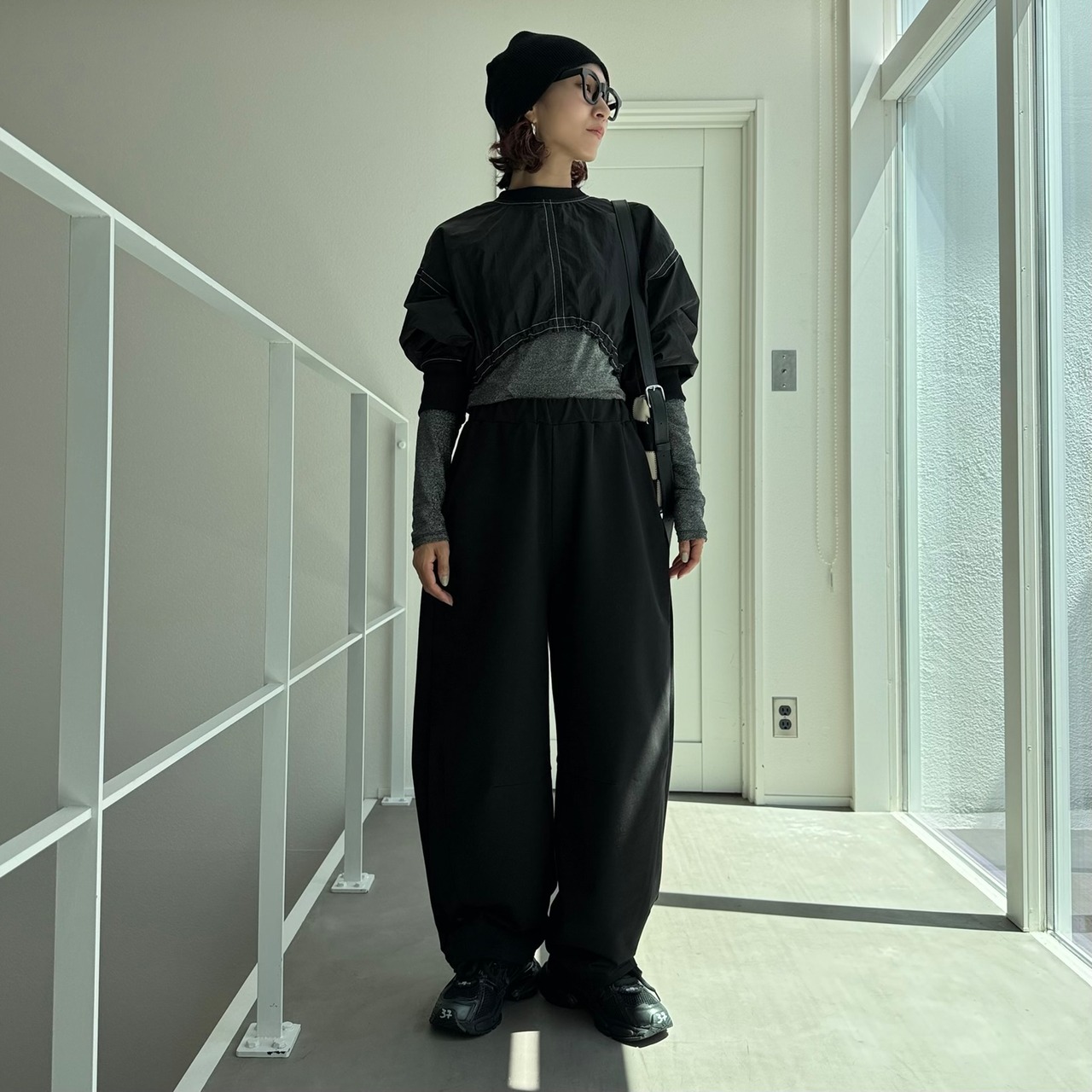 NYLON stitch cropped PO/black　　