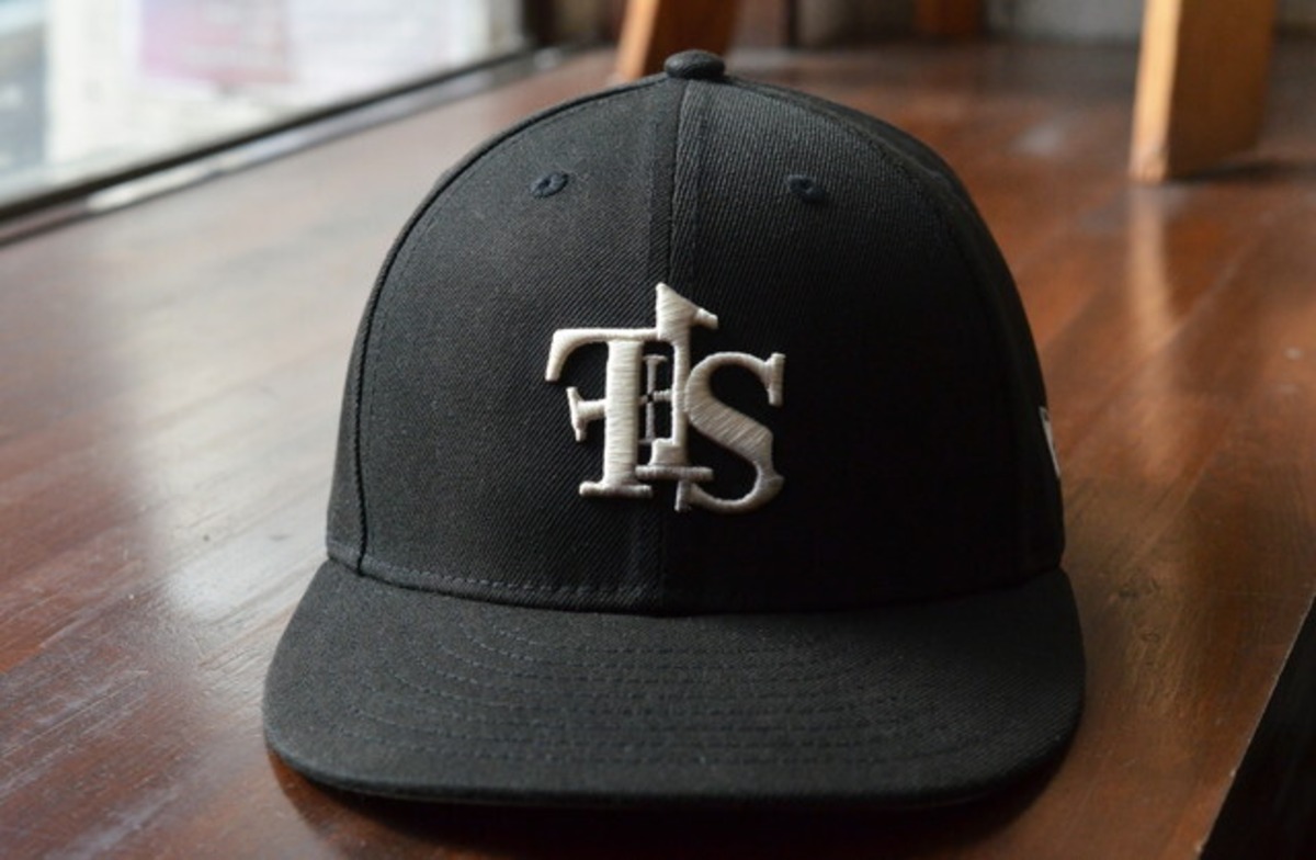 FORSOMEONE × NEW ERA キャップ | goodbadstore
