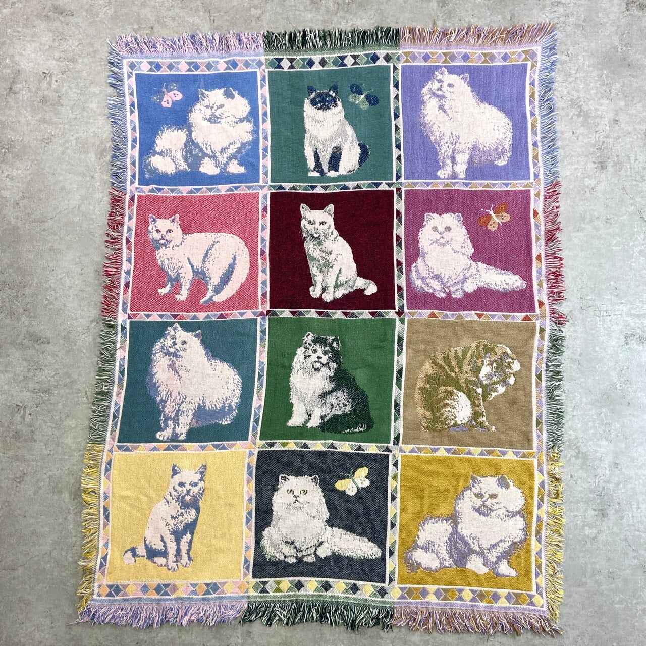 90年代頃 ヴィンテージ 猫柄 ジャガード織 ラグ スローケット 123×156 90年代頃 ヴィンテージ 猫柄 ジャガード織 ラグ スローケット 123×156
