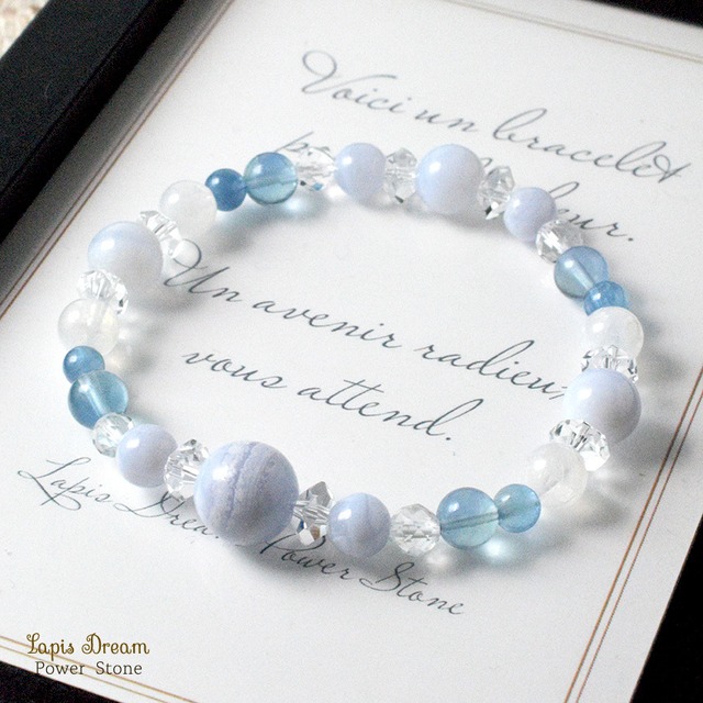 優しい波動で心を整えるお守り | ブルーレースアゲート、ムーンストーンのパワーストーン ブレスレット
