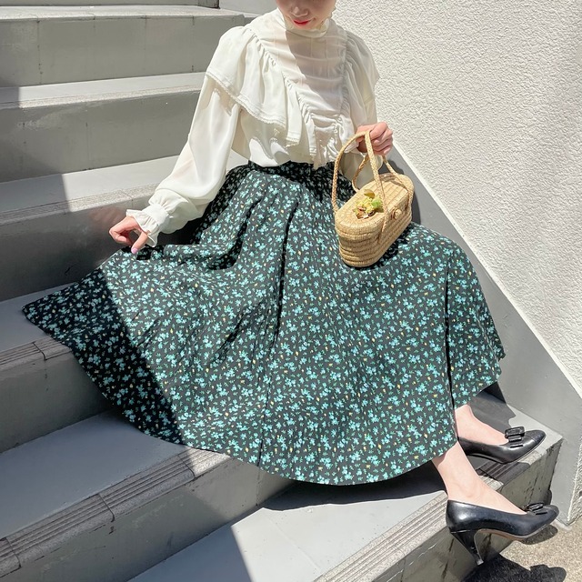 50's blue flower circular skirt with petticoat