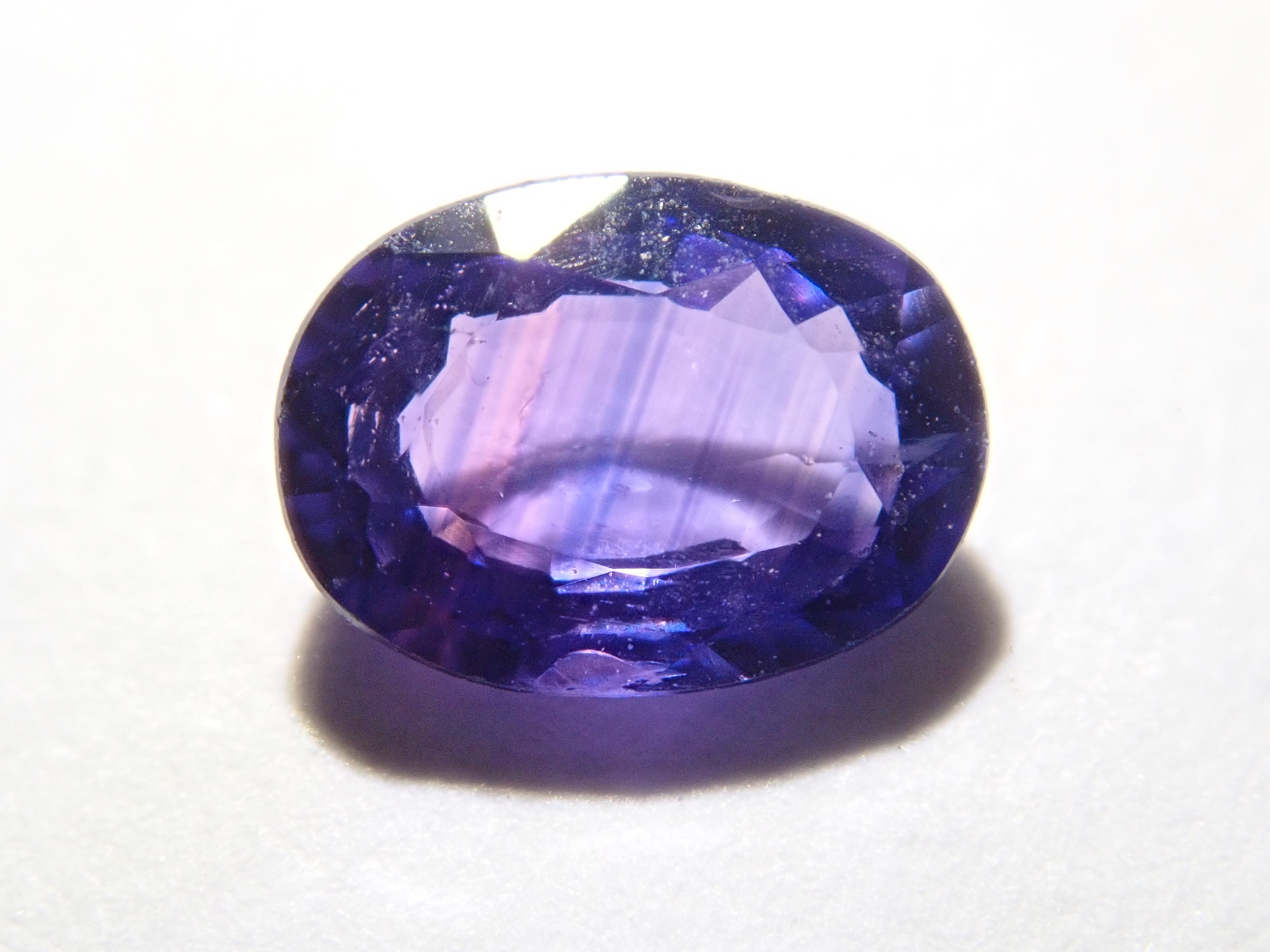 ウィンザー産バイカラーサファイア 0.438ct