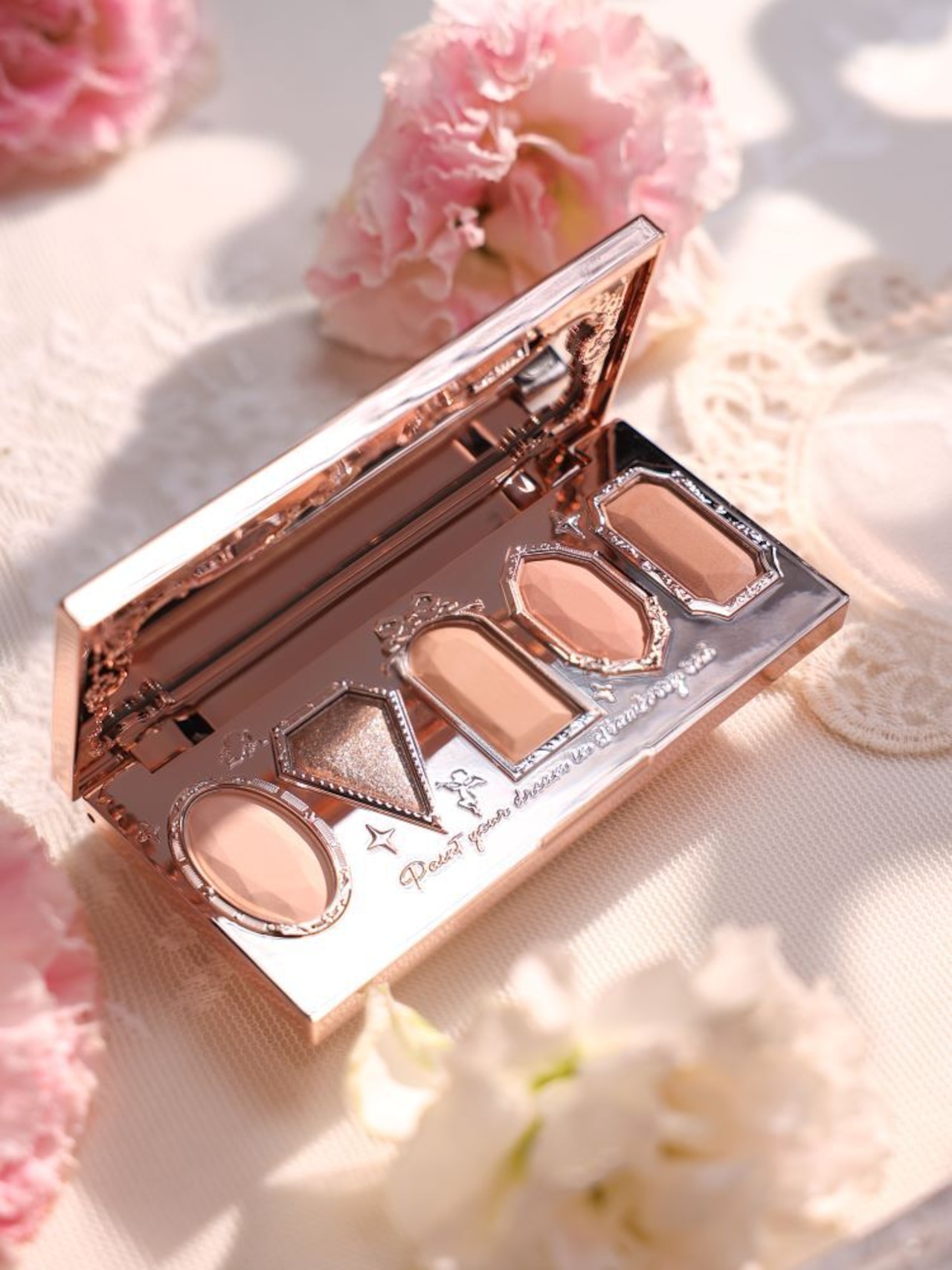 FlowerKnows(フラワーノーズ)ストロベリーロココシリーズ アイシャドウパレット