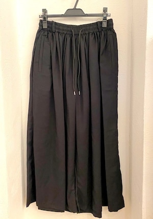 Gather Baggy Trousers　Black