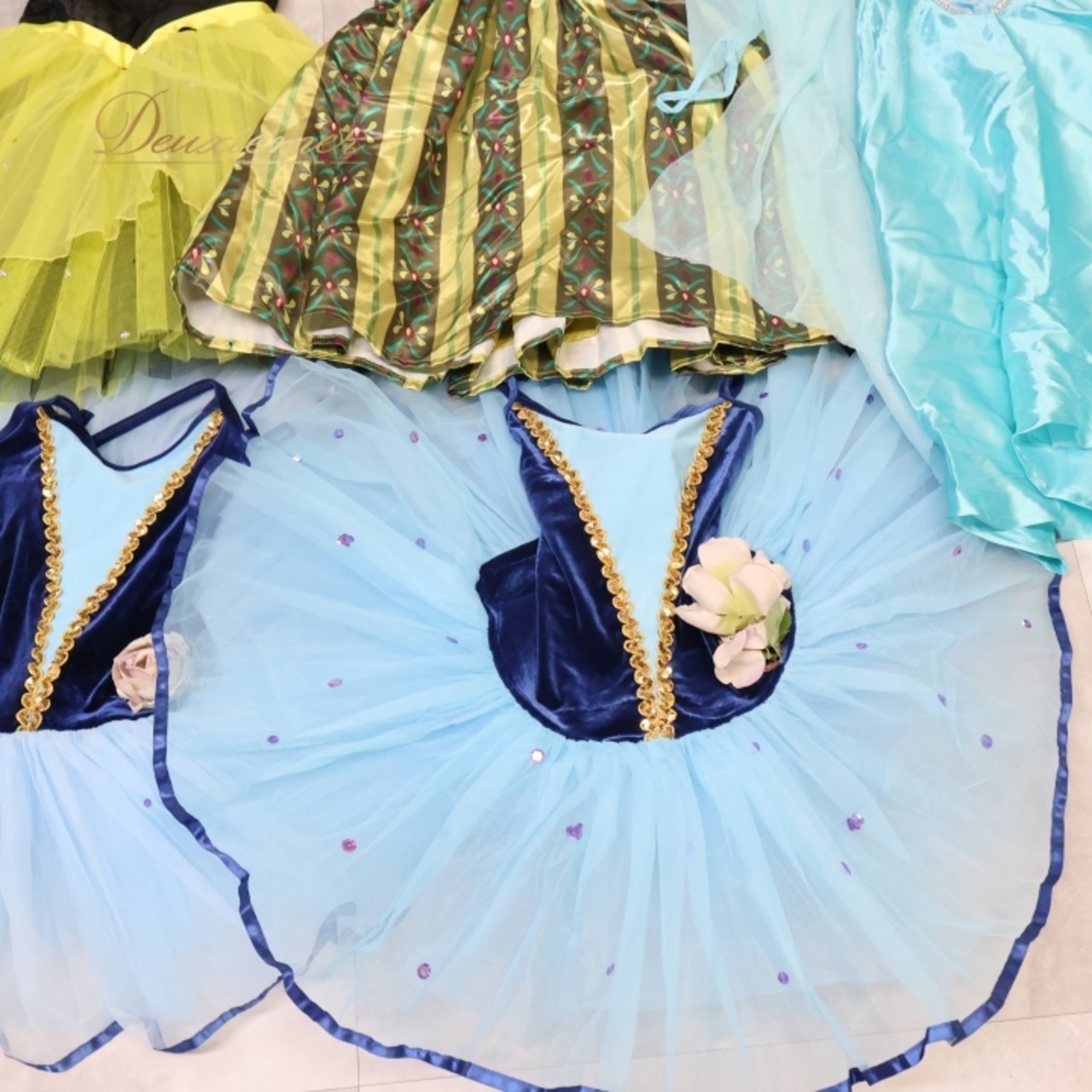 バレエ 衣装 まとめ売り 7点セット チュチュ ワンピース 紫 水色 コンクール 舞台 発表会 劇 ジュニア 子供 チュール ブルー系 パープル系 イエロー系 発表会用衣装 チュチュ セット売り 子供服 ドレス おしゃれ かわいい 楽しい イベント用 カラフル まとめ買い