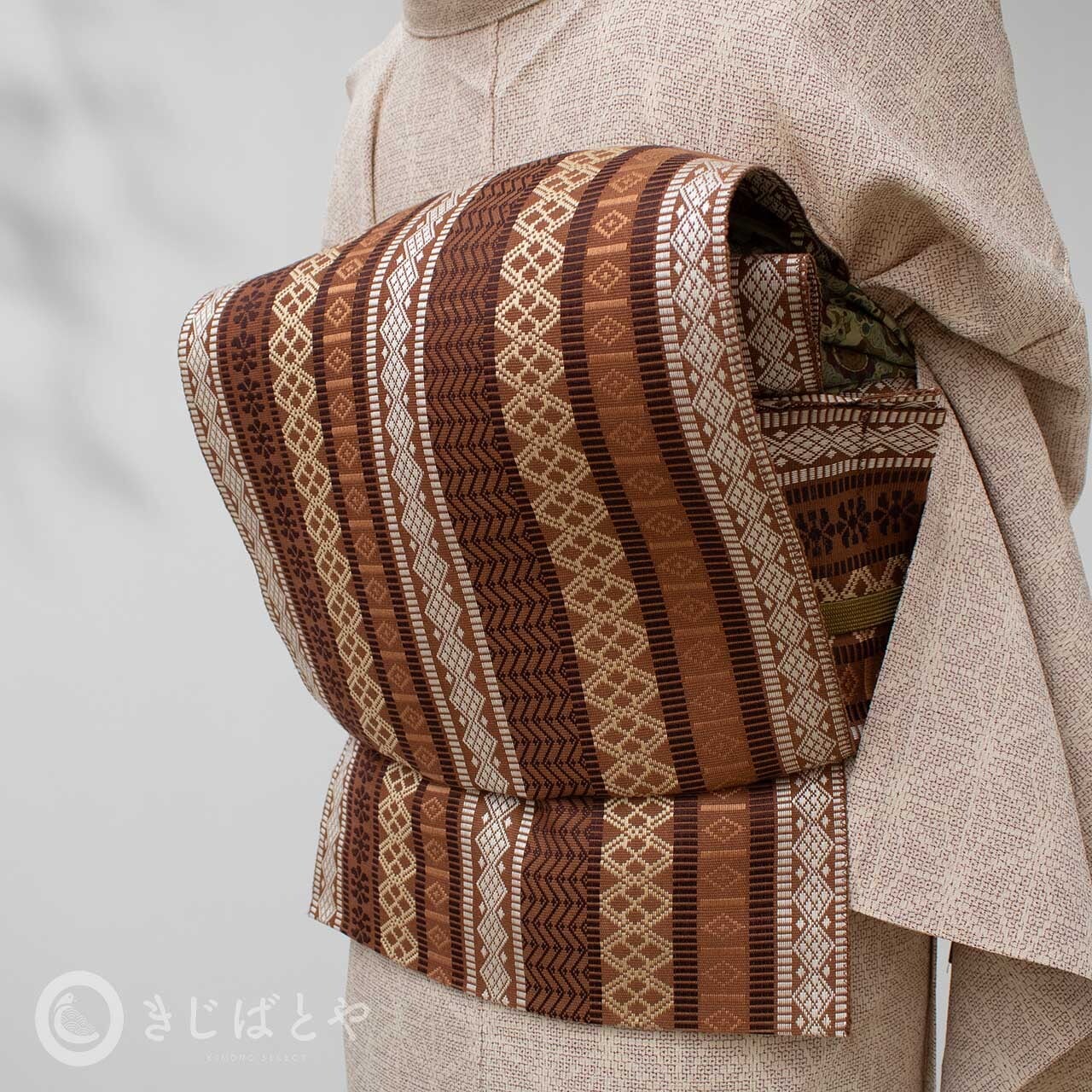 正絹紬 海老茶の八寸なごや